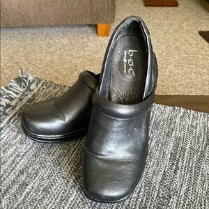 b.o.c. Women's Black Leather Mules